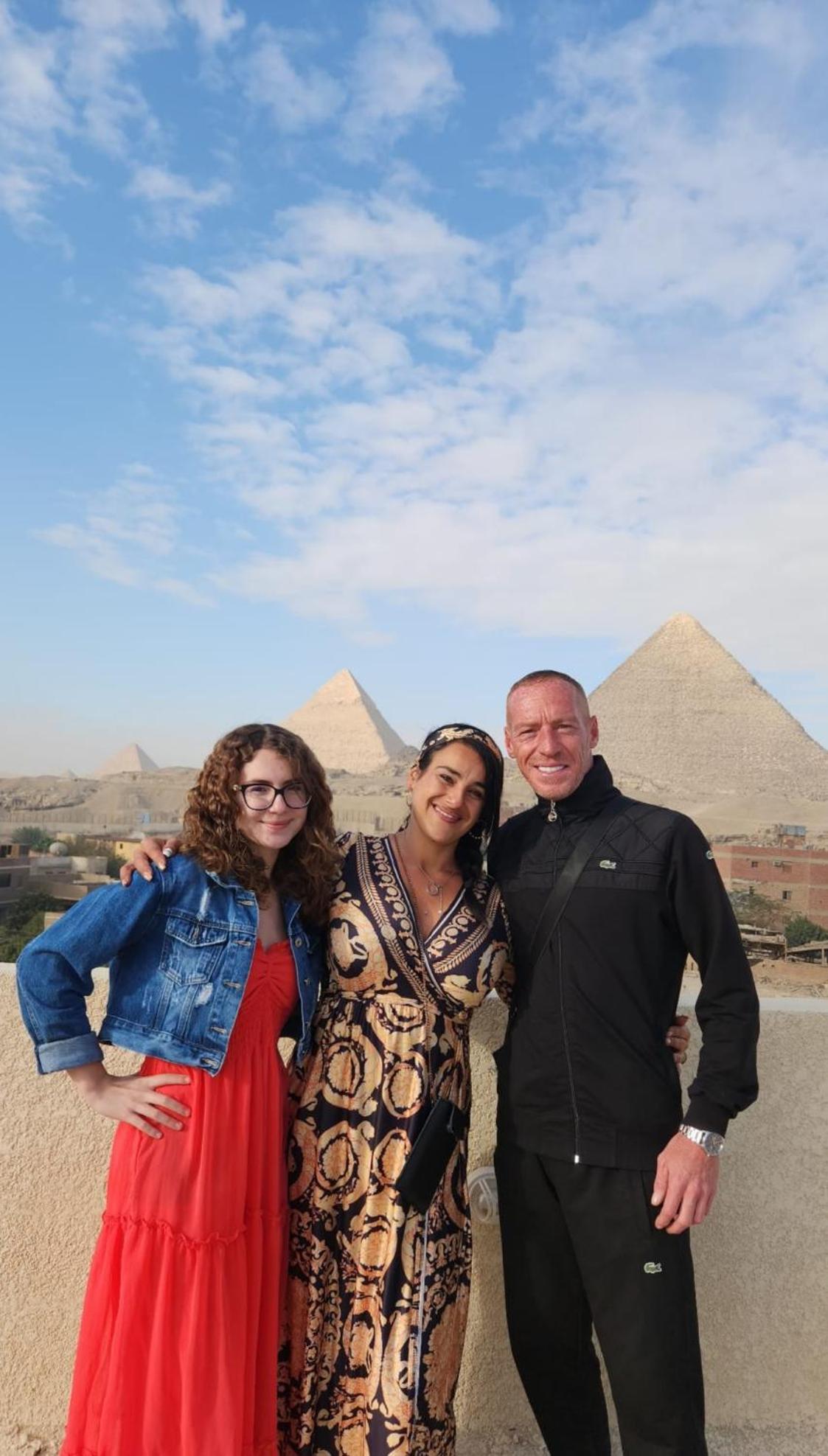 Best Four Pyramids View Kafret el-Gabal Exteriör bild