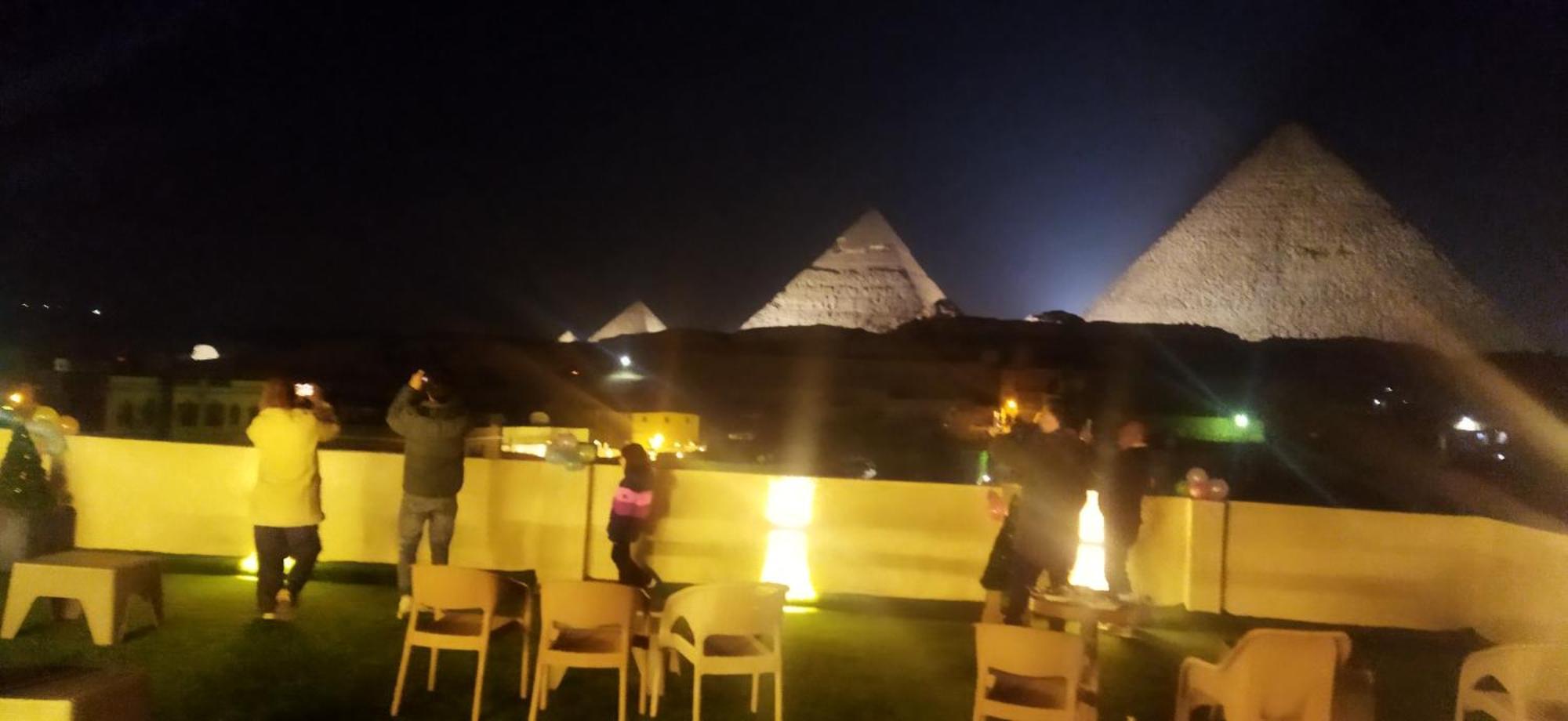 Best Four Pyramids View Kafret el-Gabal Exteriör bild